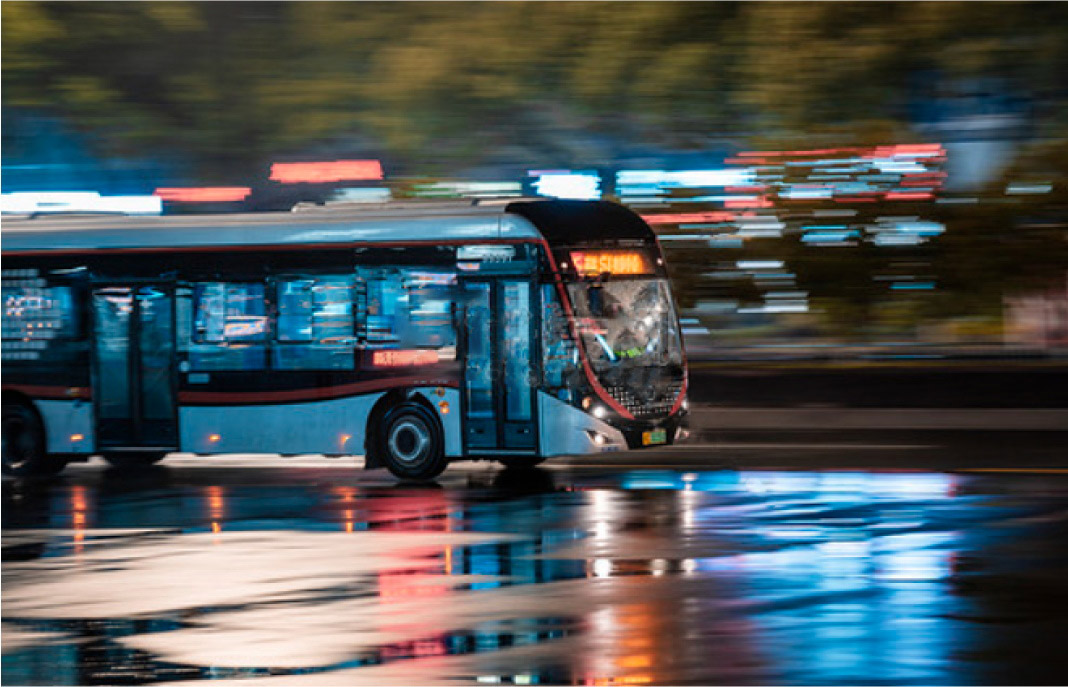亮化公交候車亭，照亮回家的路